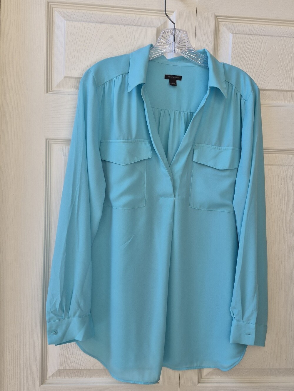 Ann Taylor Turquoise Long-Sleeve Pocket Blouse